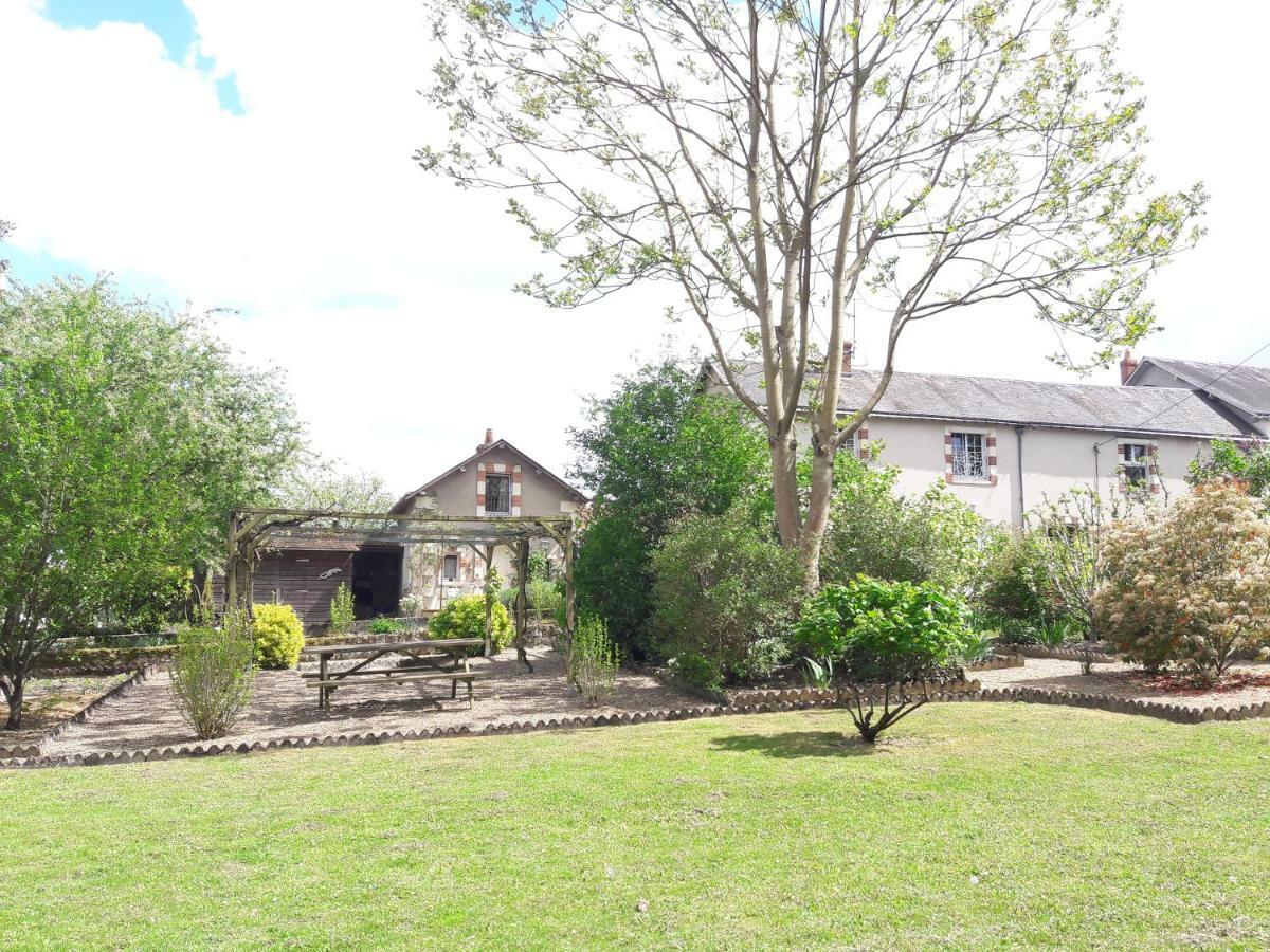 Chambres D'Hotes Le Clos De La Touche Cheille Exterior photo